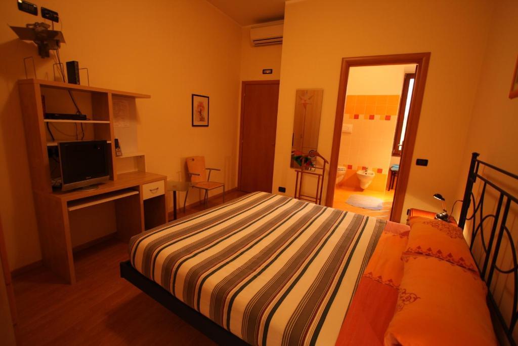 Bed And Breakfast Centrostorico Sarnico Exterior photo