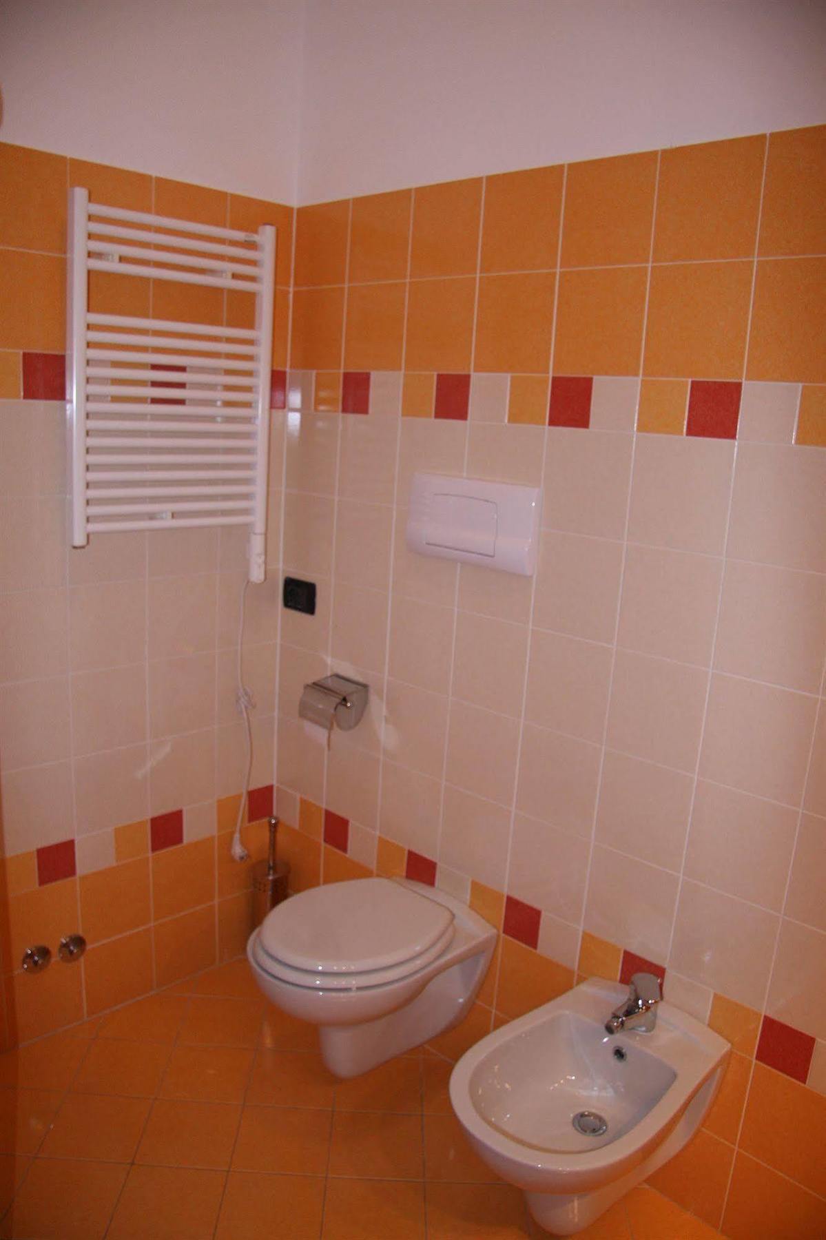Bed And Breakfast Centrostorico Sarnico Exterior photo